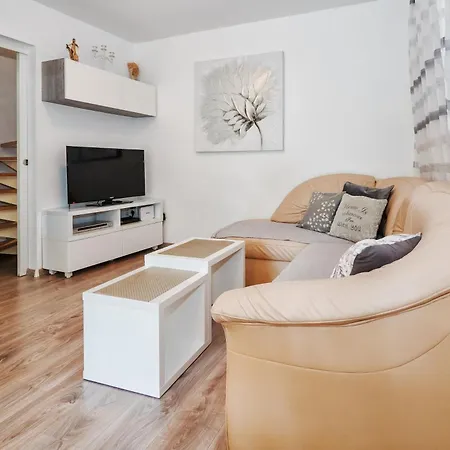 Private House - Terrace, Free Parking & Comfort * سبليت