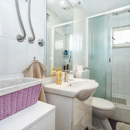 Private House - Terrace, Free Parking & Comfort Apartamento *