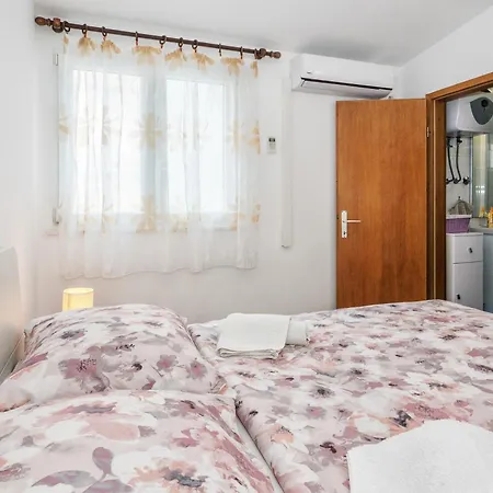 Private House - Terrace, Free Parking & Comfort * Split
